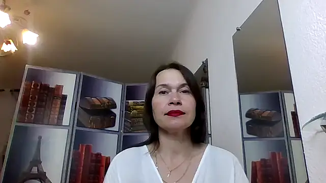 Snapshot of Selena_Moo chatting on 05-15-26, 08:32 Selena Moo online show from 05-15-26, 08:32