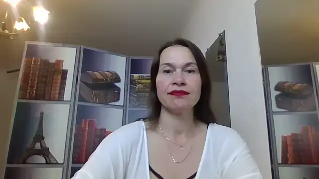 Snapshot of Selena_Moo chatting on 05-16-26, 10:36 Selena Moo online show from 05-16-26, 10:36