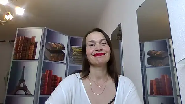 Snapshot of Selena_Moo chatting on 05-20-26, 08:04 Selena Moo online show from 05-20-26, 08:04