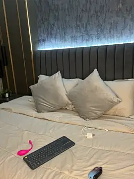 Snapshot of NINA_ROSEE397 chatting on 03-24-26, 12:37 NINA ROSEE397 online show from 03-24-26, 12:37