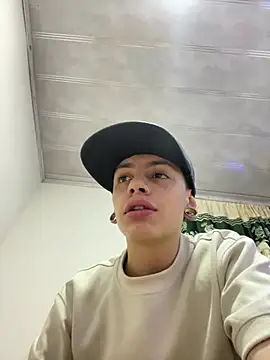 Snapshot of purple_755 chatting on 03-20-26, 05:56 purple 755 online show from 03-20-26, 05:56