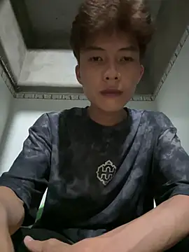 Nguyencuong1999 online show from 05-11-26, 04:59