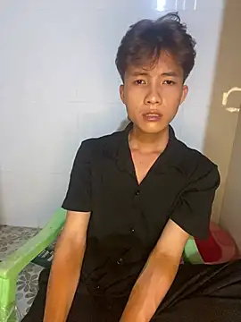 Nguyencuong1999 online show from 05-24-26, 01:16