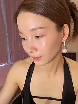 Snapshot of Tingting-rd chatting on 06-30-26, 10:38 Tingting-rd online show from 06-30-26, 10:38