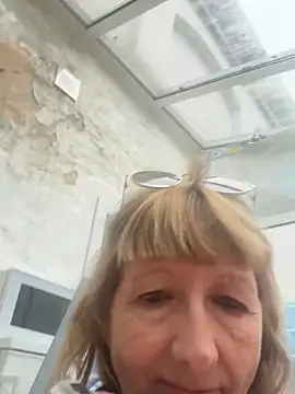 Snapshot of MatureKim chatting on 03-21-26, 02:09 MatureKim online show from 03-21-26, 02:09