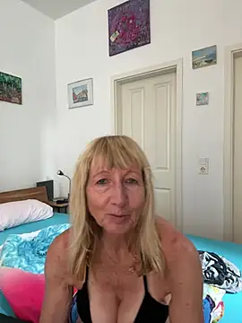 MatureKim online show from 07-18-26, 04:00