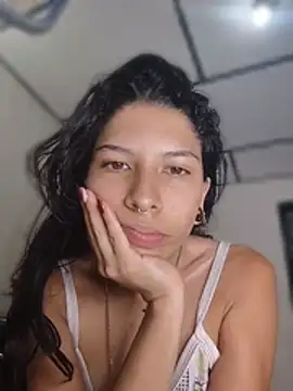 Snapshot of Melanyandethan_2 chatting on 03-20-26, 04:01 Melanyandethan 2 online show from 03-20-26, 04:01