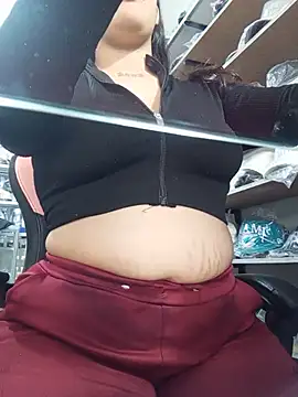 venuslaferte  online show from 05-27-26, 07:44