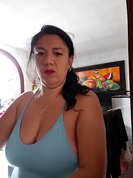 Snapshot of Mielx chatting on 03-24-26, 02:00 Mielx online show from 03-24-26, 02:00