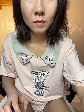 lilysister66 online show from 05-31-26, 07:59