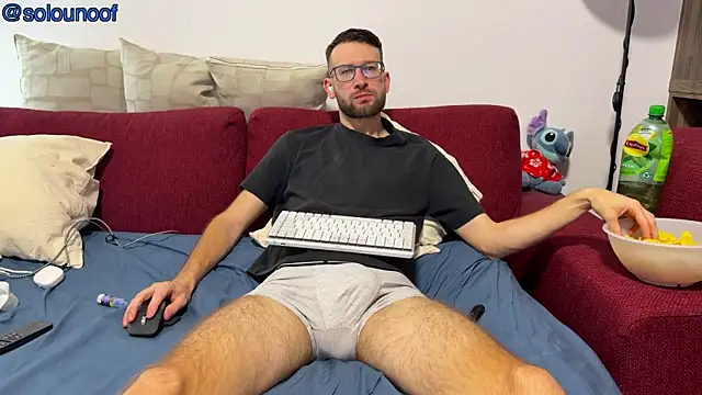 SoloUno0 online show from 07-18-26, 04:00