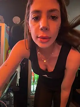 Snapshot of zelyramonvielly chatting on 03-25-26, 11:00 zelyramonvielly online show from 03-25-26, 11:00