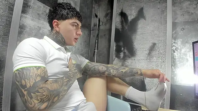 Gury tattoo online show from 05-18-26, 07:41