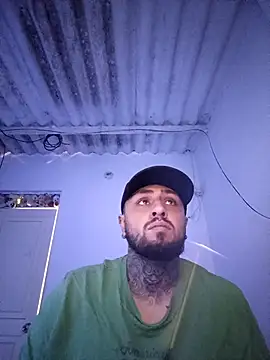 Snapshot of Neanea98 chatting on 03-25-26, 04:57 Neanea98 online show from 03-25-26, 04:57