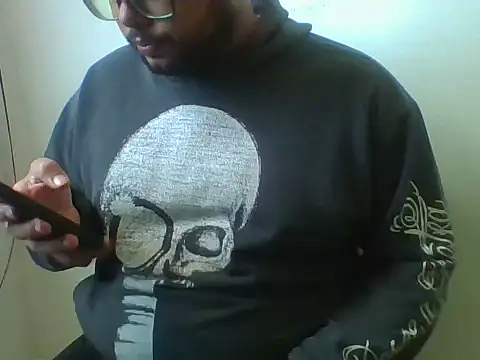 Derick 013 online show from 05-17-26, 03:19