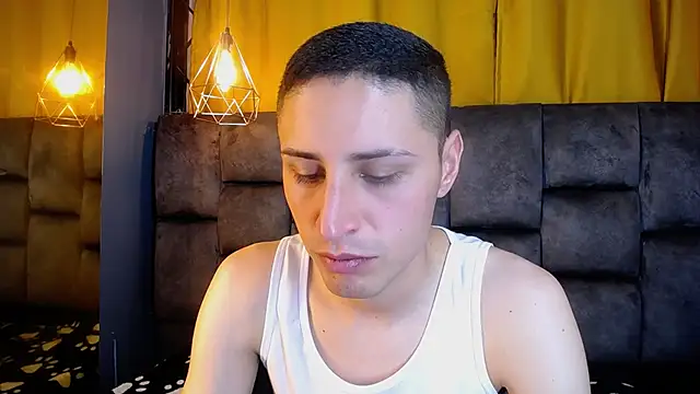 Snapshot of Jackson_bms_ chatting on 04-15-26, 07:43 Jackson bms online show from 04-15-26, 07:43