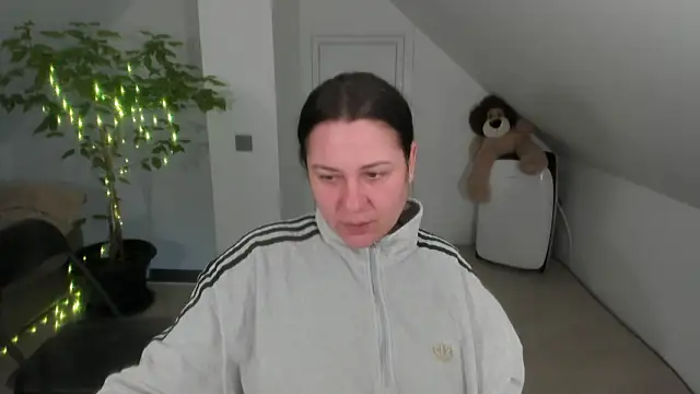 Snapshot of miss_ally chatting on 03-25-26, 06:25 miss ally online show from 03-25-26, 06:25