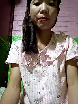 AmyLinee01 online show from 04-26-26, 03:15