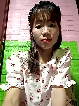 AmyLinee01 online show from 05-11-26, 03:29