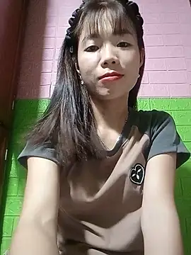AmyLinee01 online show from 05-18-26, 11:16