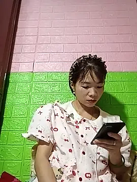 AmyLinee01 online show from 05-24-26, 05:45
