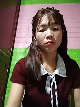 AmyLinee01 online show from 05-29-26, 05:05
