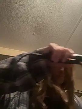 AlexAndriaStrips online show from 03-25-26, 09:04