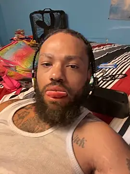 Snapshot of shortdawg70 chatting on 03-22-26, 09:23 shortdawg70 online show from 03-22-26, 09:23