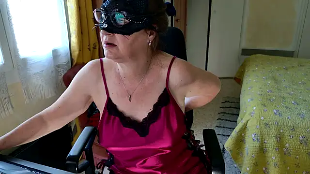 Chrismaturefrench online show from 06-11-26, 03:54