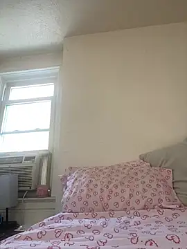 DaddysLiLNaughtyWife online show from 04-11-26, 09:08