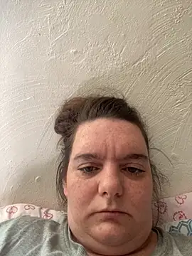 DaddysLiLNaughtyWife online show from 04-21-26, 03:28