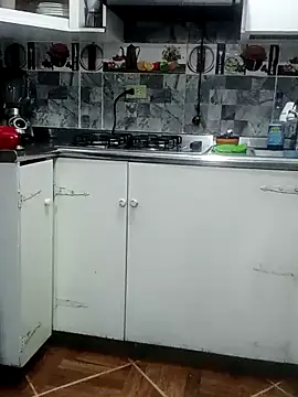 sexymomsn online show from 05-11-26, 12:05