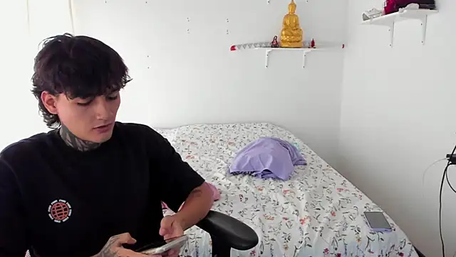 Snapshot of Doll4Tao chatting on 03-23-26, 08:13 Doll4Tao online show from 03-23-26, 08:13