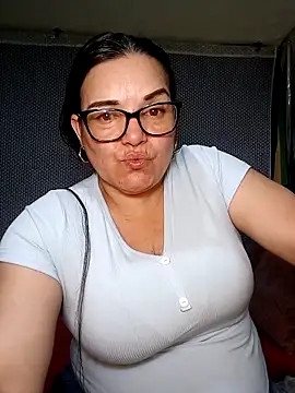 Snapshot of Zuleyka_69 chatting on 04-10-26, 02:28 Zuleyka 69 online show from 04-10-26, 02:28