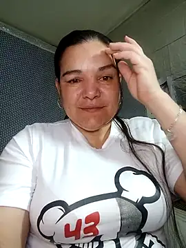 Snapshot of Zuleyka_69 chatting on 04-11-26, 10:19 Zuleyka 69 online show from 04-11-26, 10:19