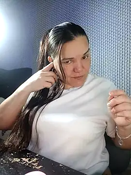 Snapshot of Zuleyka_69 chatting on 04-25-26, 09:12 Zuleyka 69 online show from 04-25-26, 09:12