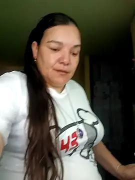 Snapshot of Zuleyka_69 chatting on 05-06-26, 10:09 Zuleyka 69 online show from 05-06-26, 10:09