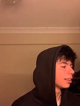 Snapshot of Beratylmamss chatting on 03-21-26, 09:40 Beratylmamss online show from 03-21-26, 09:40