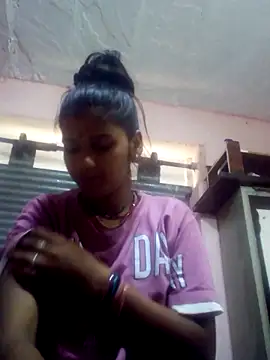 Raveena0990 online show from 05-17-26, 12:41