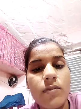 Raveena0990 online show from 05-25-26, 09:32