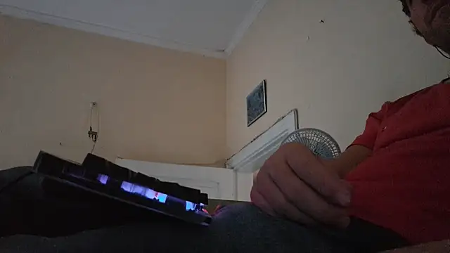 Sueliton2 online show from 04-07-26, 07:03