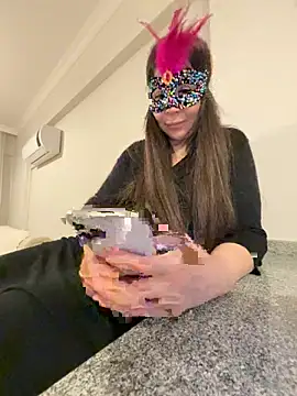 lilyums online show from 04-18-26, 05:50