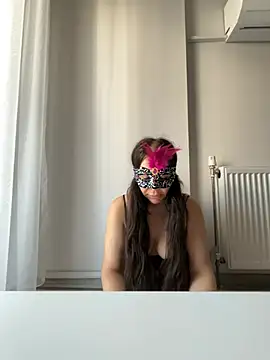 lilyums online show from 06-16-26, 02:19