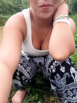 Snapshot of sena_baby chatting on 06-19-26, 11:25 sena baby online show from 06-19-26, 11:25