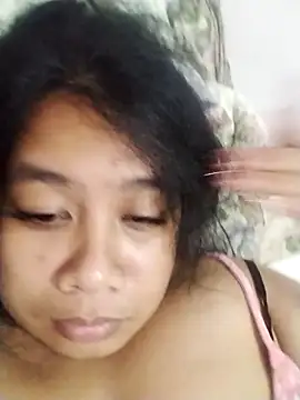 Snapshot of wild_Joan chatting on 05-15-26, 12:12 wild Joan online show from 05-15-26, 12:12