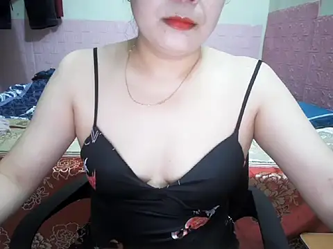 Snapshot of lusa_baby chatting on 05-14-26, 12:56 lusa baby online show from 05-14-26, 12:56