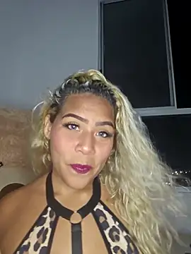 Snapshot of Nayaraluz chatting on 03-24-26, 02:27 Nayaraluz online show from 03-24-26, 02:27