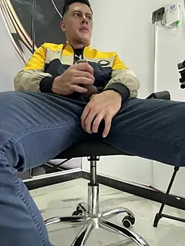  spencer boy online show from 04-15-26, 04:25