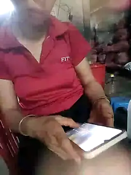 Snapshot of Lucky-beo chatting on 07-18-26, 11:03 Lucky-beo online show from 07-18-26, 11:03