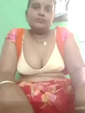 Shivani09900 online show from 05-25-26, 03:23